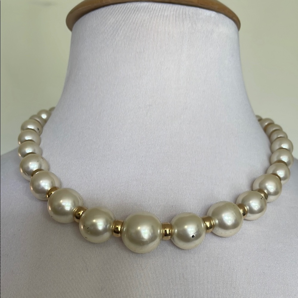 Napier 1970's Graduated Faux Pearls and Gold Beads Necklace 19" Long